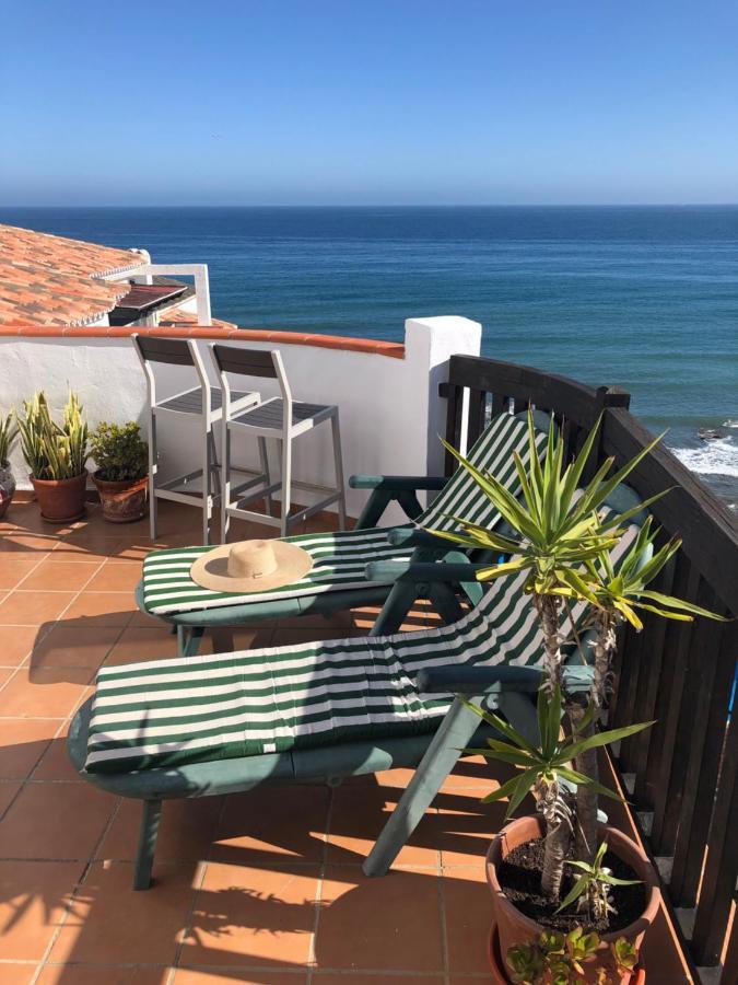 Beachfront Penthouse Apartment With Large Terrace And Breathtaking Sea Views Close To Marbella Spain Sitio de Calahonda Eksteriør bilde