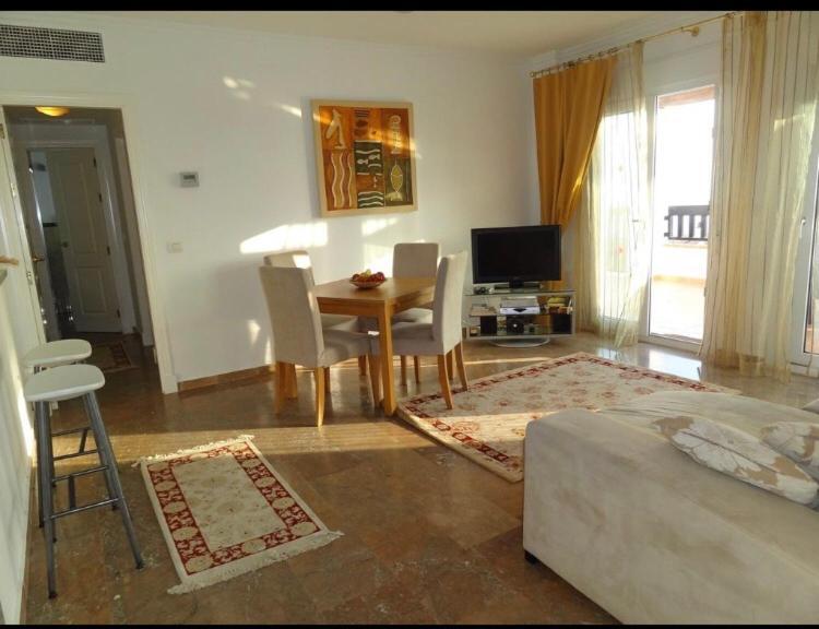 Beachfront Penthouse Apartment With Large Terrace And Breathtaking Sea Views Close To Marbella Spain Sitio de Calahonda Eksteriør bilde